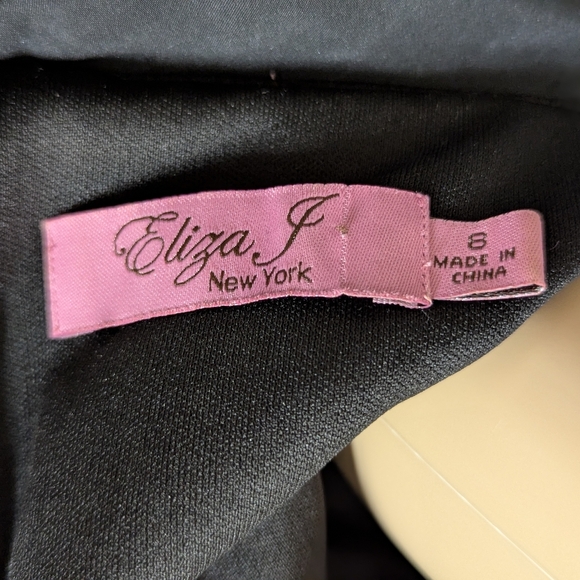 Eliza J Fit And Flare Black Dress Portrait Collar V Neck Sz 8 Cuffed 3/4 Sleeves - Picture 6 of 8